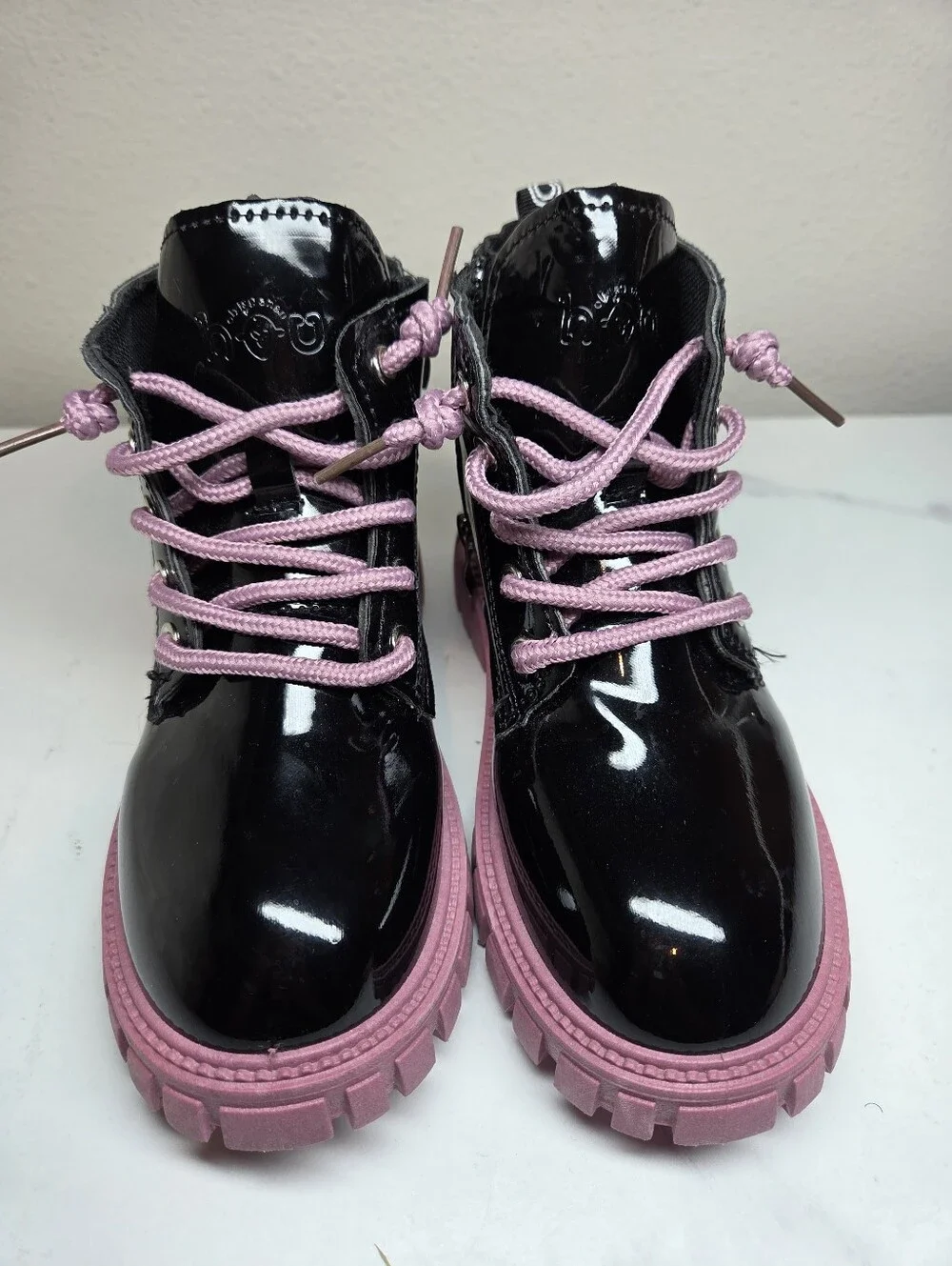 Boutique Kids Black Patent Sport Fashion Combat Boots Pink Lug Sole Size 2 NWOB